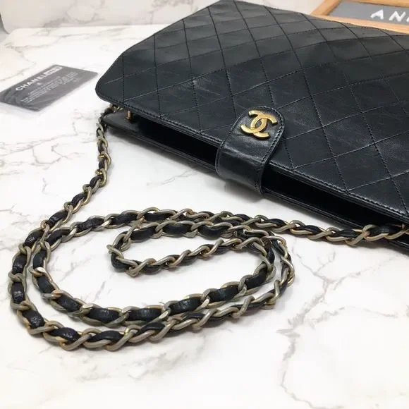 SOLD ✅ CHANEL Vintage CC Quilted Classic Single Flap Bag in Black Lambskin - Picture 6 of 13